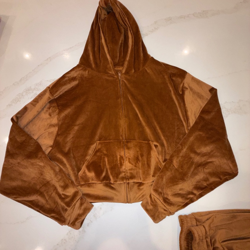 SKIMS Velour Zip Up Hoodie Honey Brown Velvet Cropped Sweatshirt 2XL